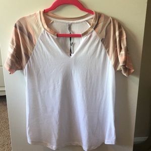 NWT Z Supply Camo Short Sleeve Baseball T-Shirt